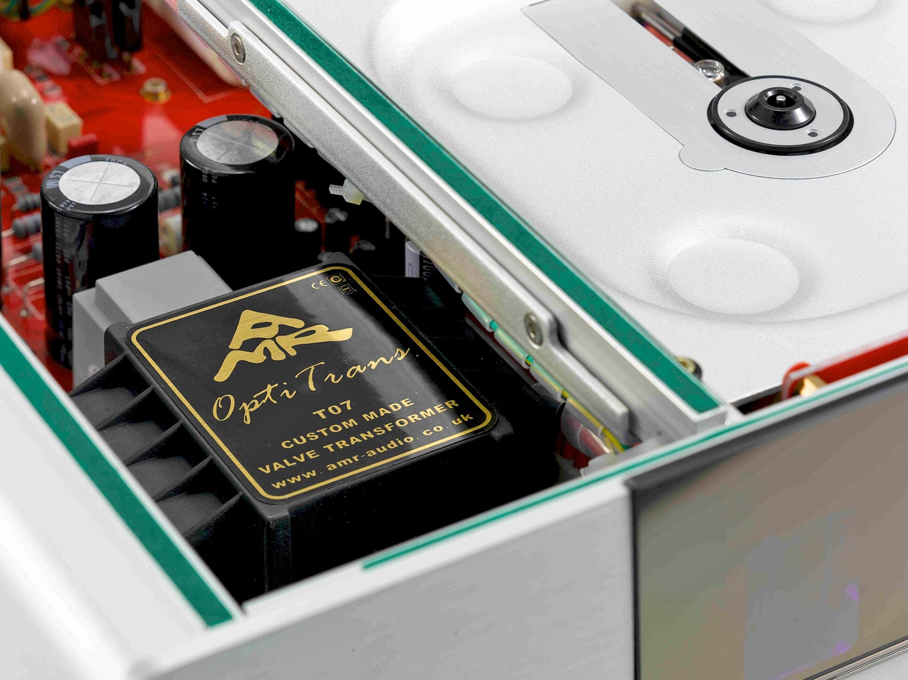 Bit-perfect modes.
Valve output.
Digital flexibility.